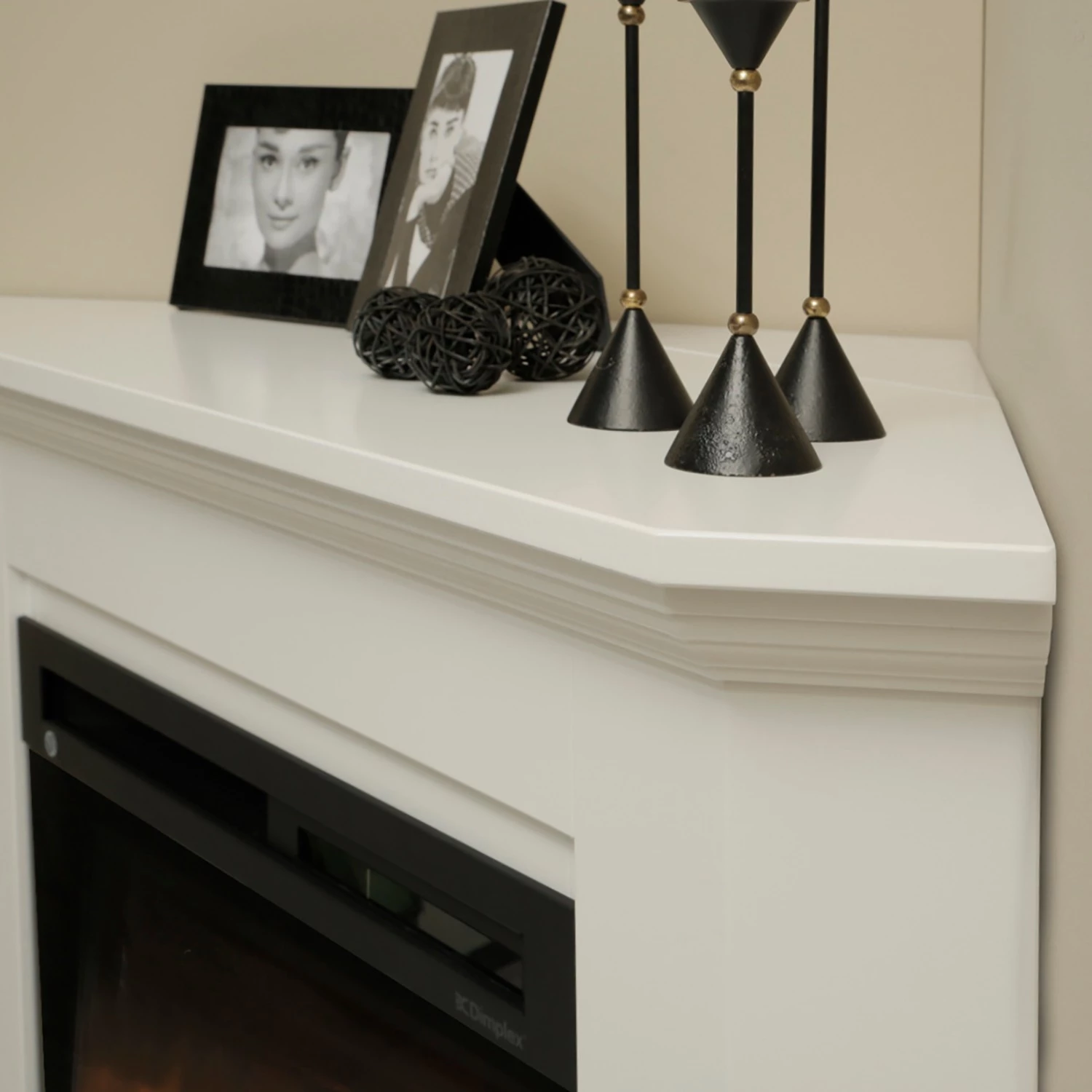 Loftscape Elektro-Eckkamin Skagen - Brilliantweiß 6 Loftscape Elektro-Eckkamin Skagen - Brilliantweiß – Bild 6